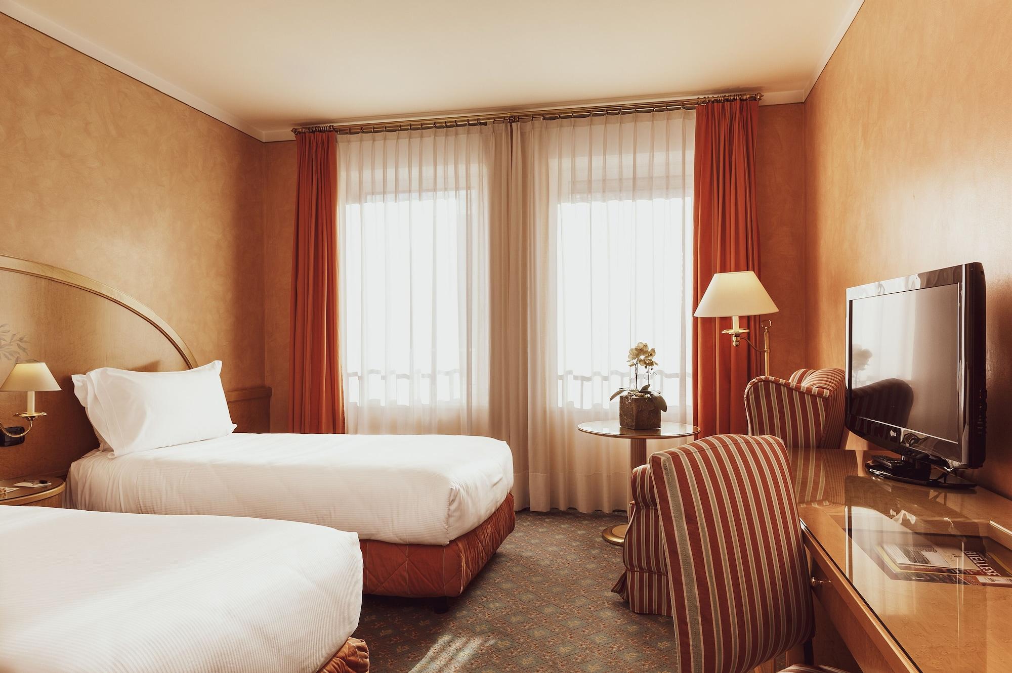 Agora' Palace Hotel Биелла Экстерьер фото