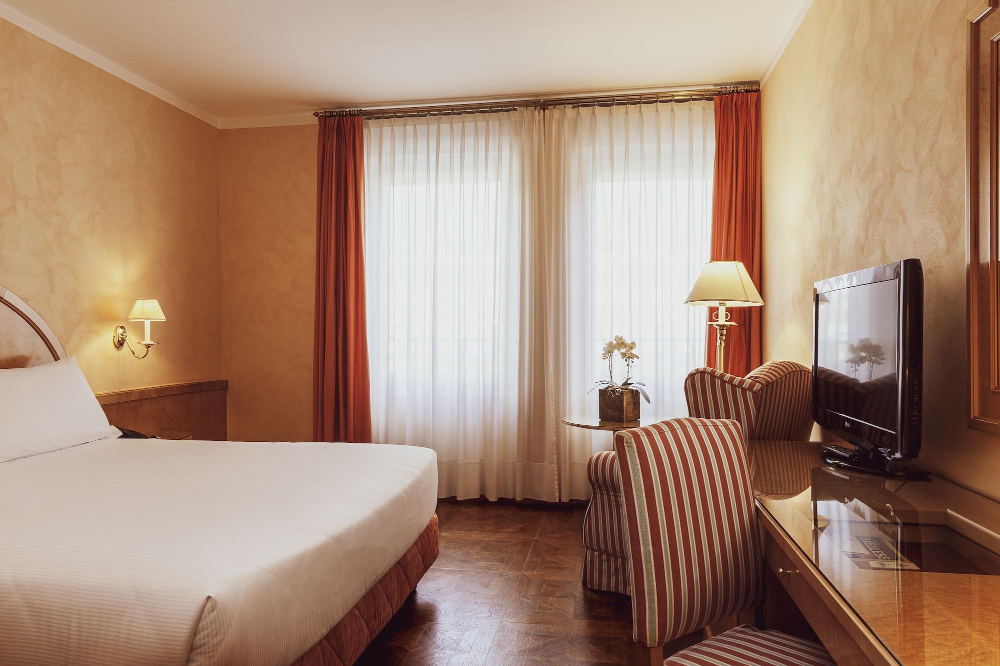 Agora' Palace Hotel Биелла Экстерьер фото