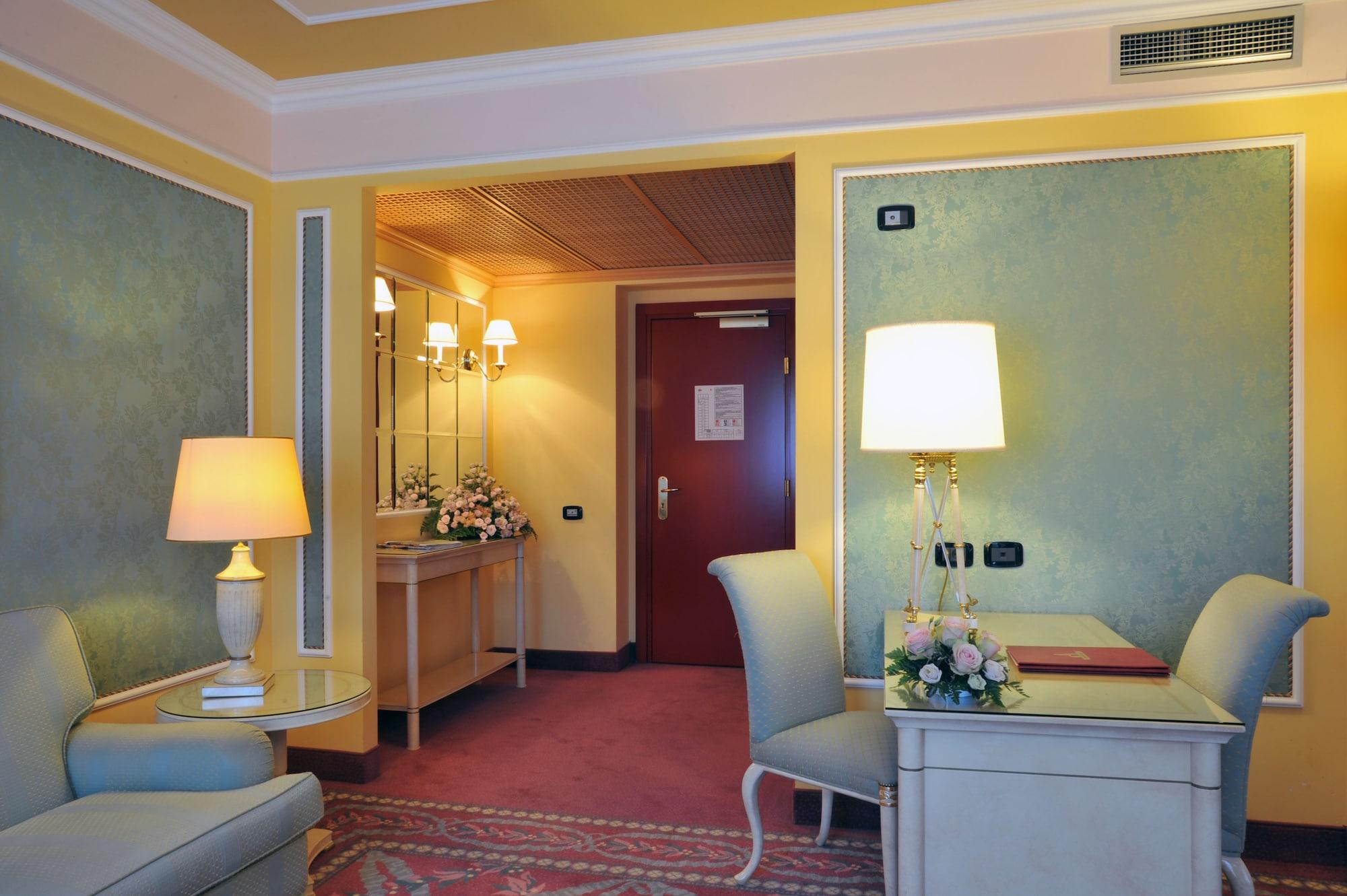 Agora' Palace Hotel Биелла Экстерьер фото
