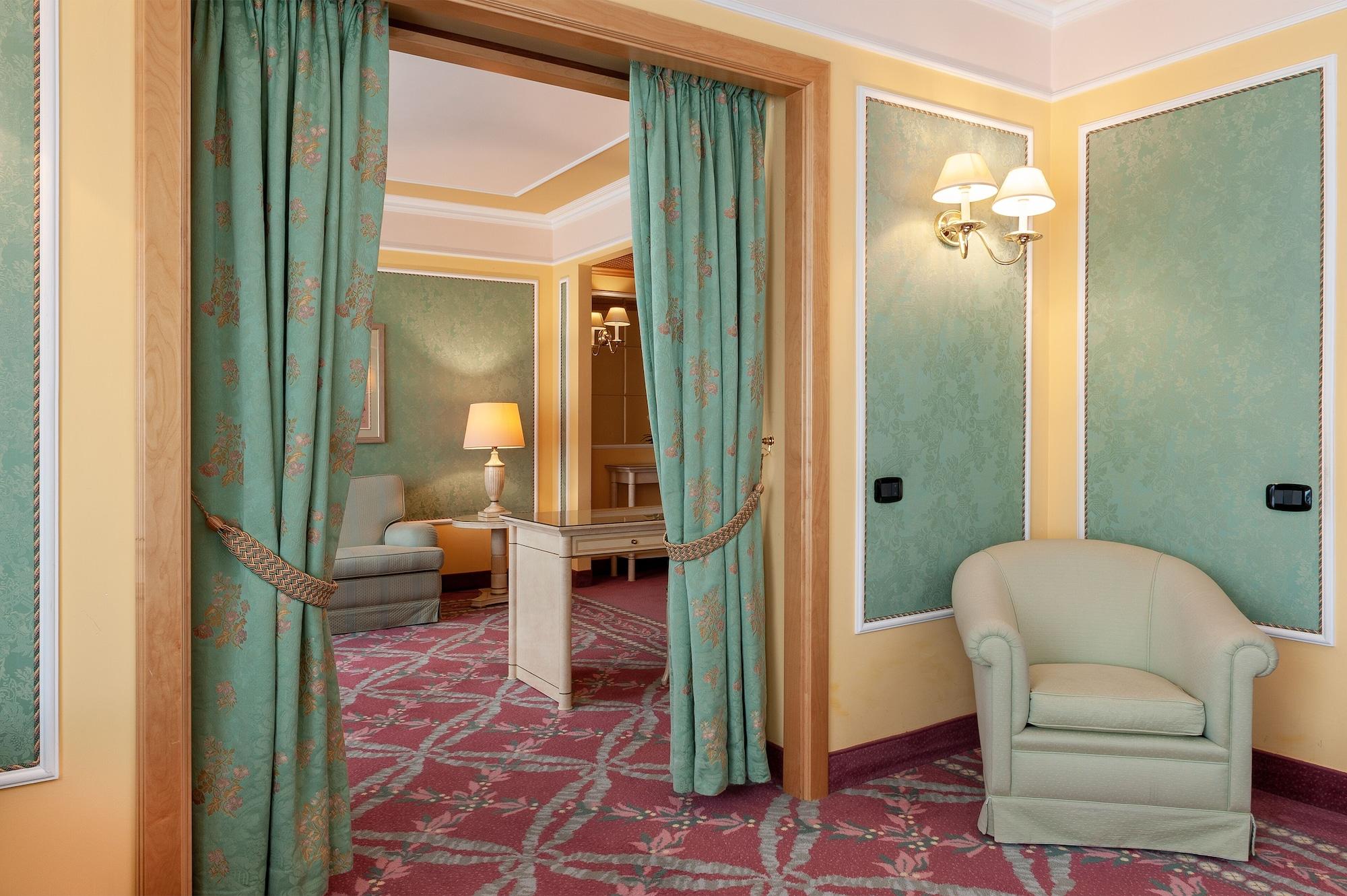 Agora' Palace Hotel Биелла Экстерьер фото