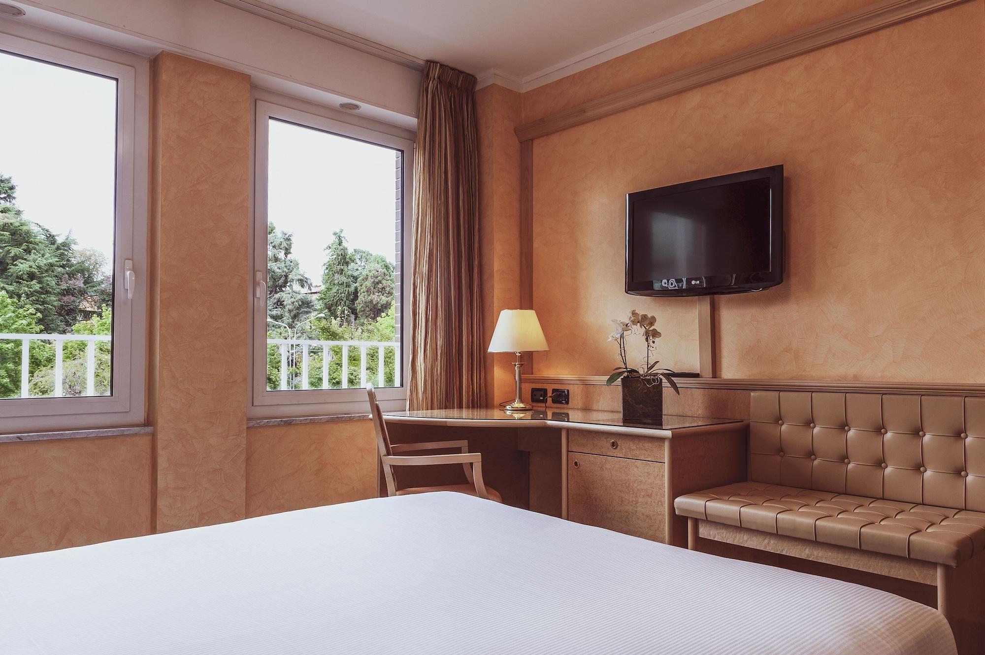 Agora' Palace Hotel Биелла Экстерьер фото