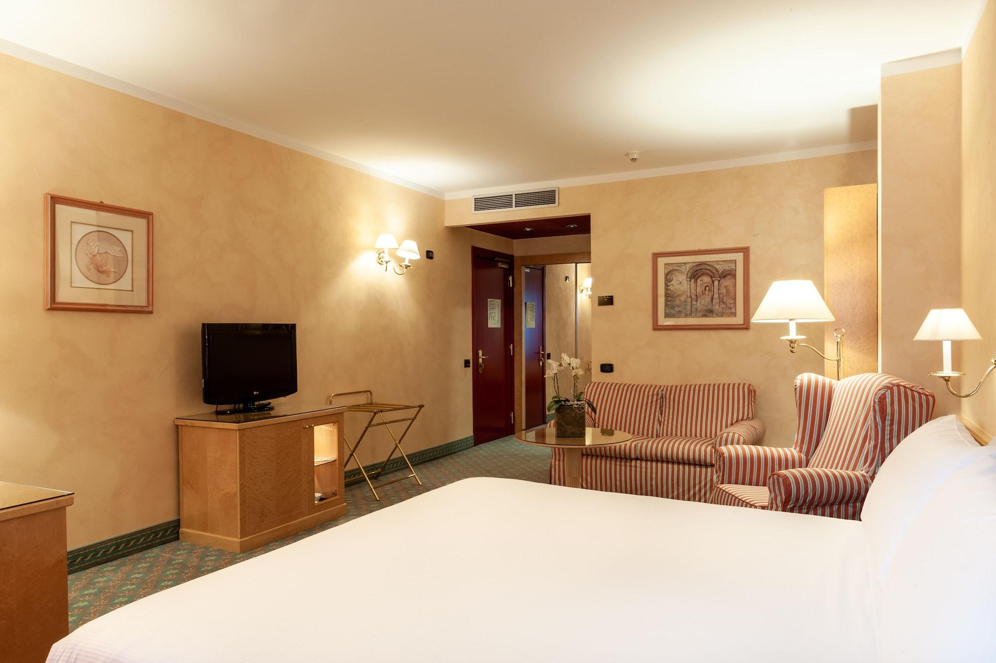 Agora' Palace Hotel Биелла Экстерьер фото
