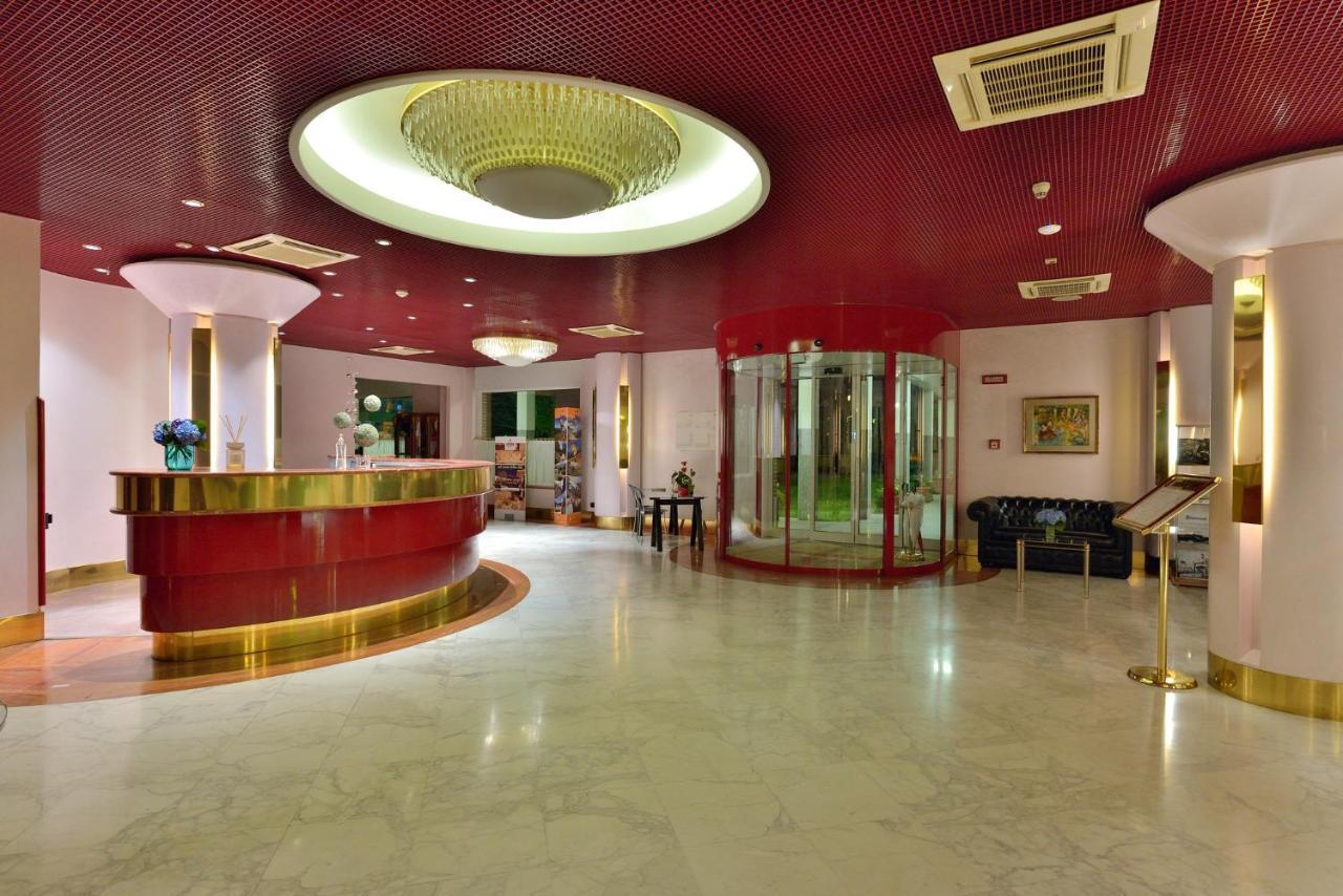 Agora' Palace Hotel Биелла Экстерьер фото