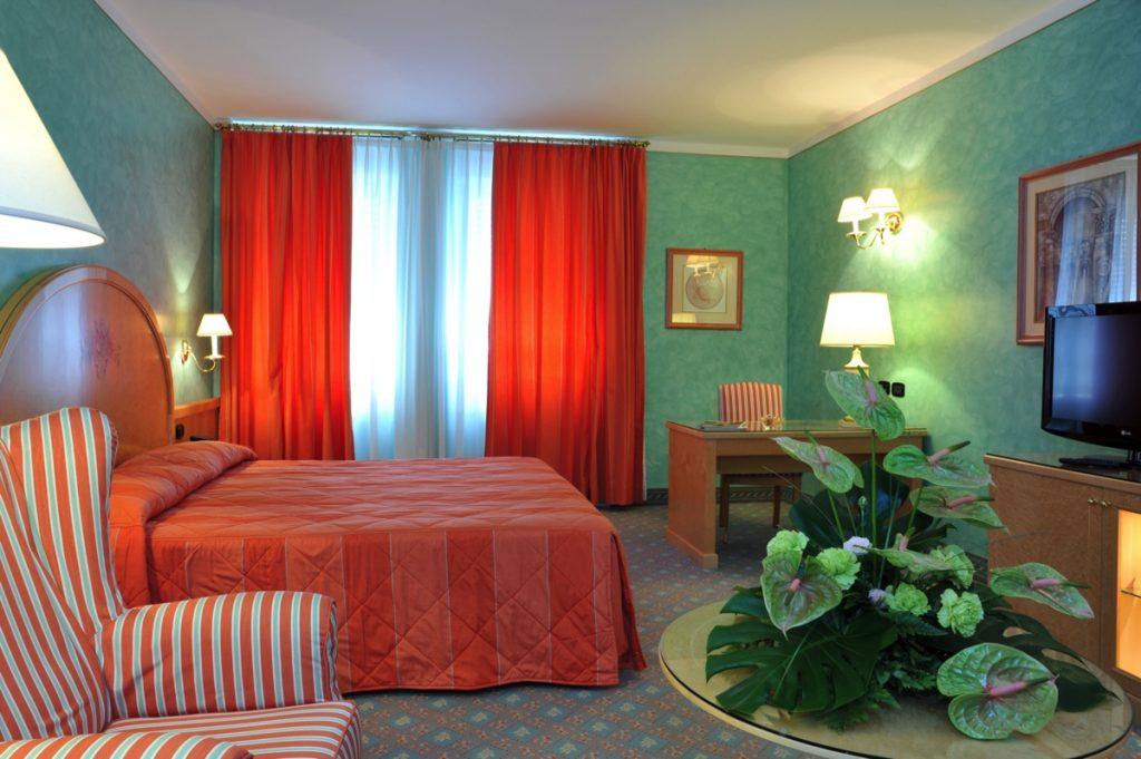 Agora' Palace Hotel Биелла Экстерьер фото