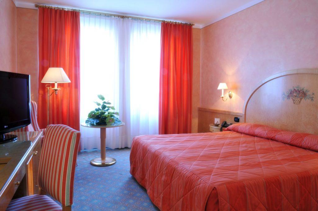 Agora' Palace Hotel Биелла Экстерьер фото