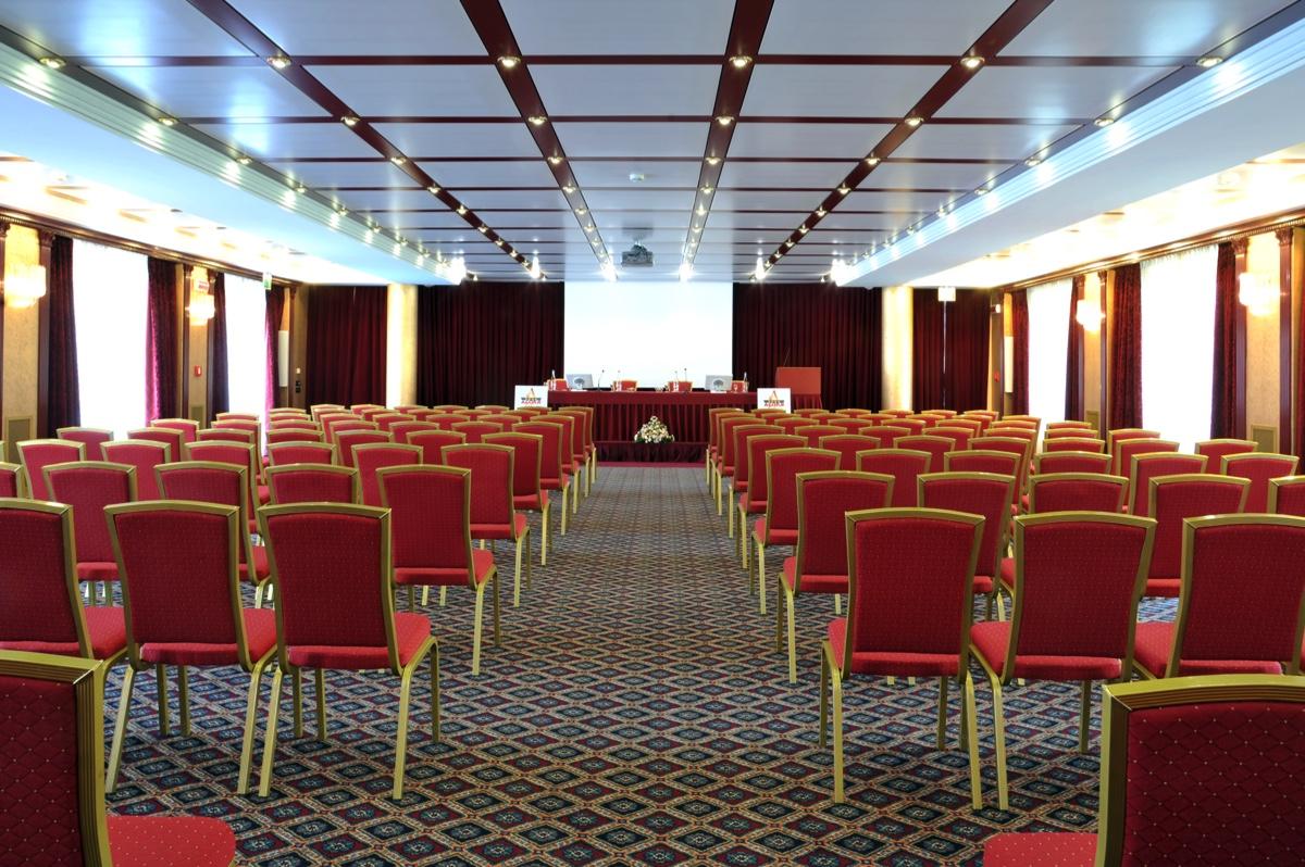 Agora' Palace Hotel Биелла Экстерьер фото